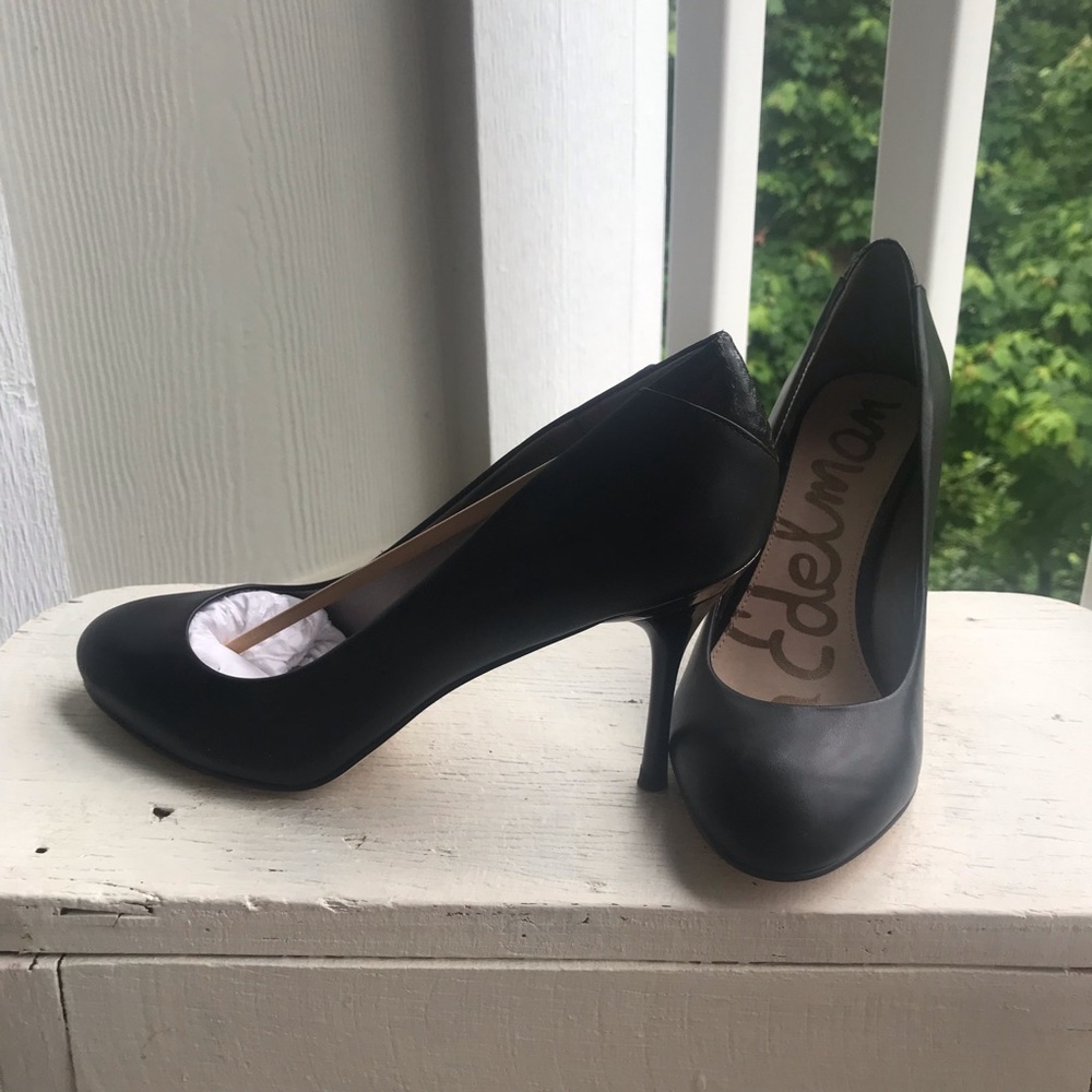Black heels